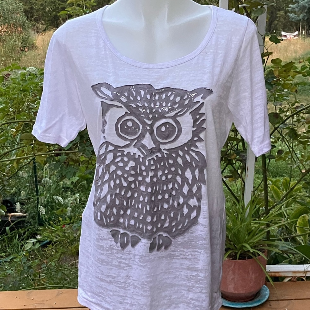 Owl Women's burn out tee Coin 1004 1804